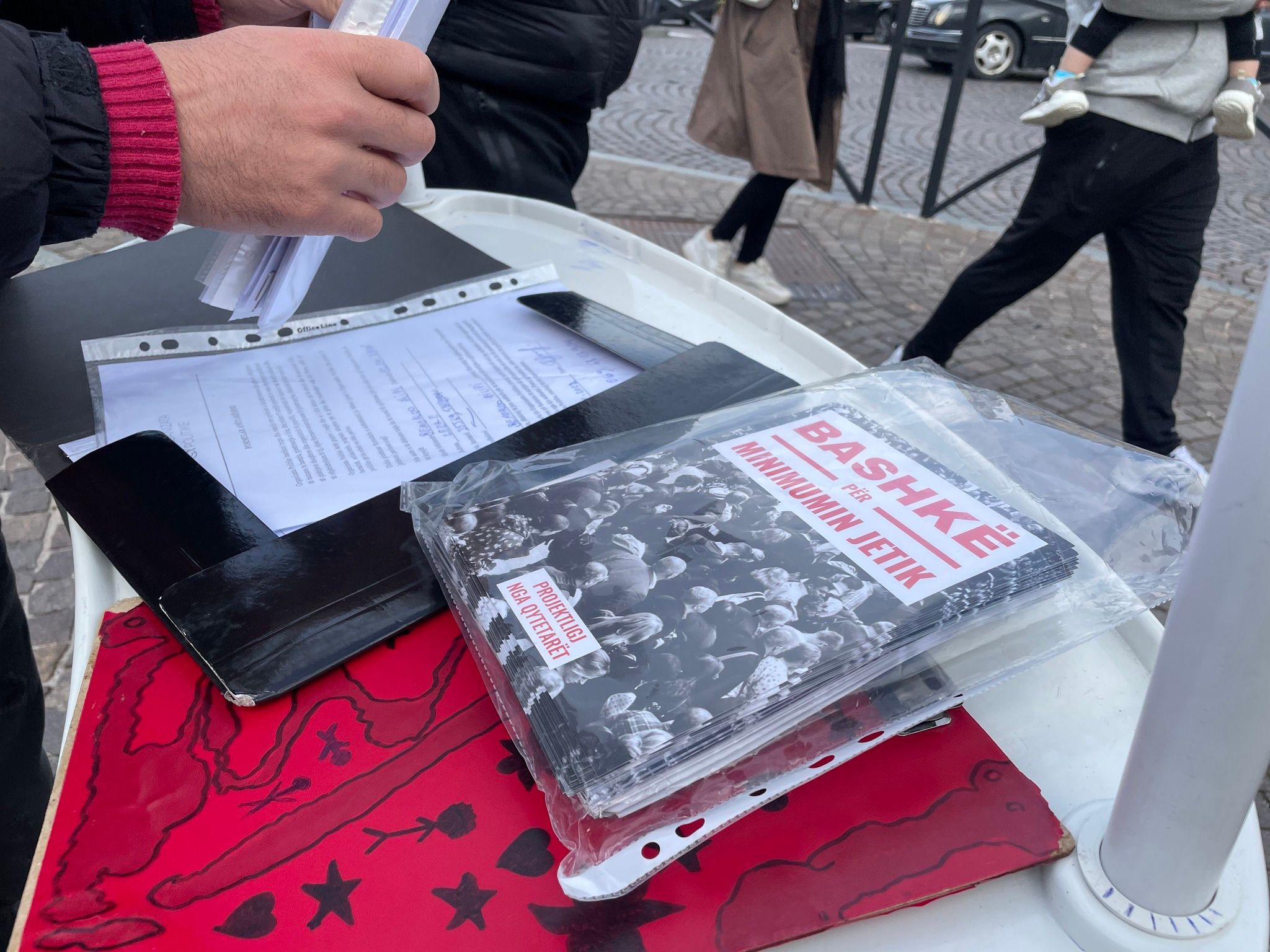 Youth Activism | Signatures for the cause of the Minimum Vital Income