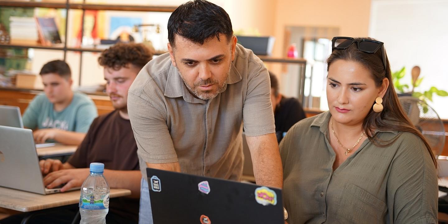 Web & Graphic Design Course - Session | H.A.N.A Centre
