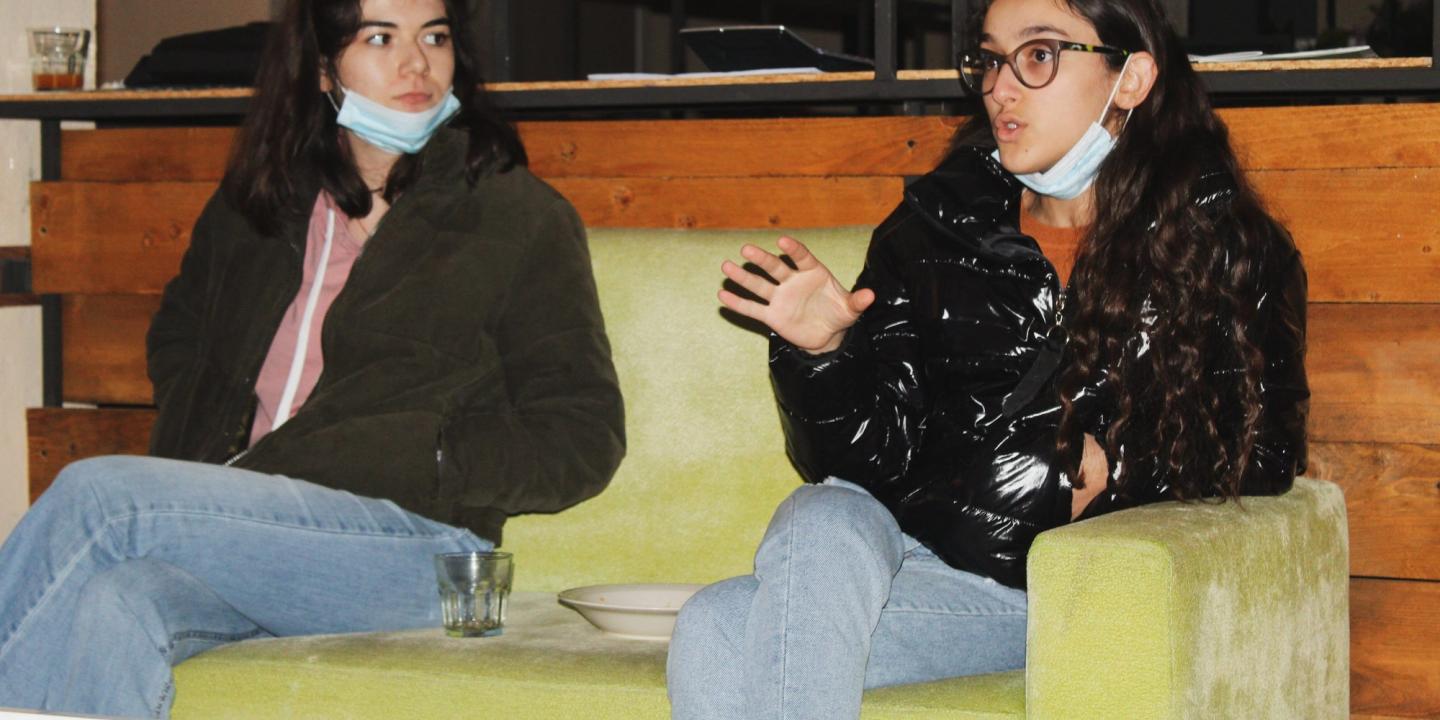 Discussion about the documentary "Feminist in Cell Y", and patriarchy