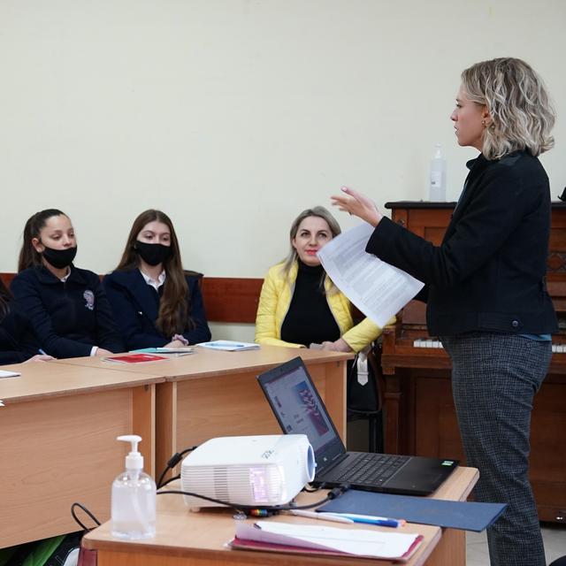 Lesson 9 | “Debating like a European” | Rule of Law & Justice Reform | Lecturer – Amanda Roberson