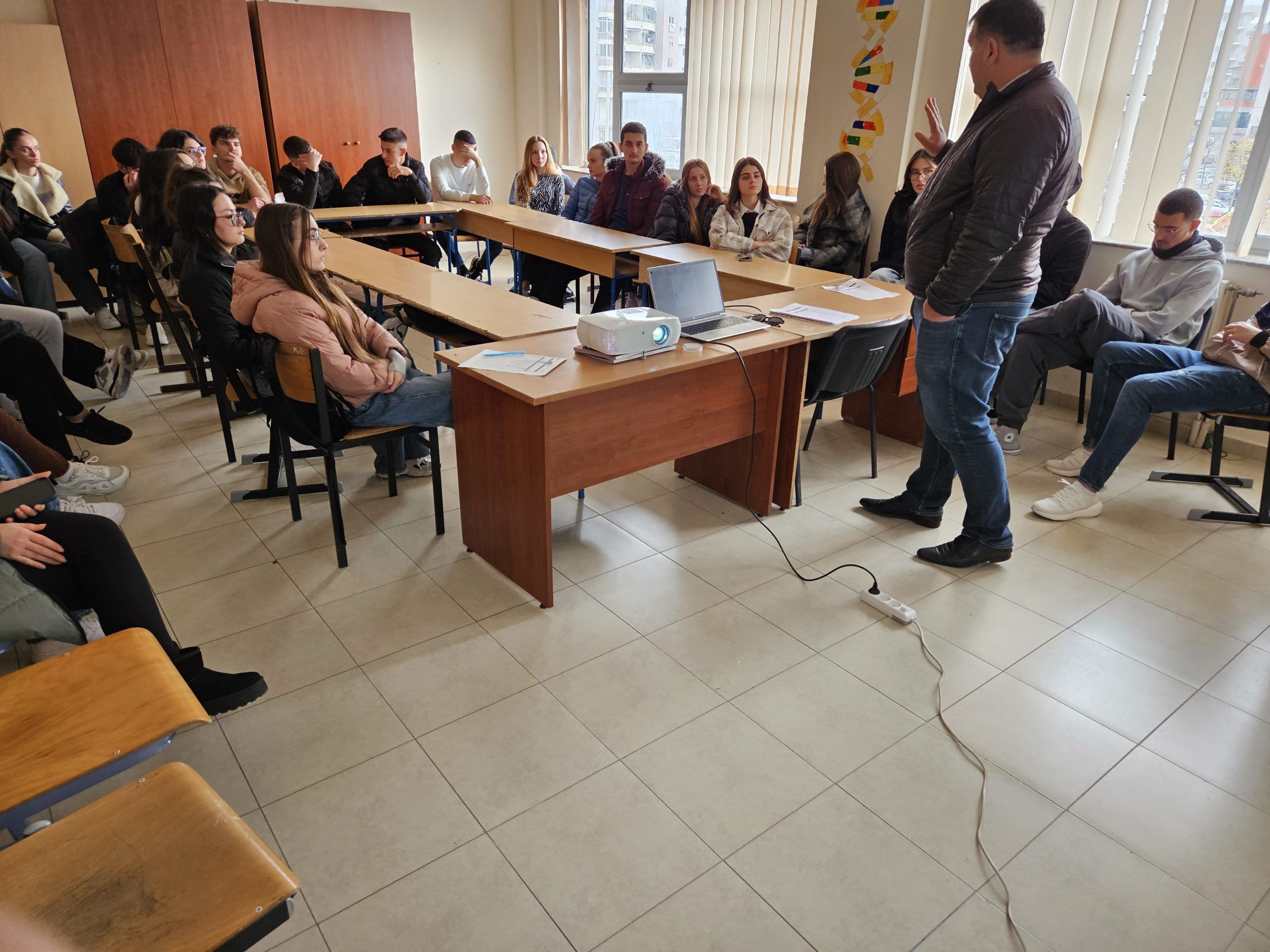 Itinerary of the Public Money – Youth Reports - Newsroom Club #1