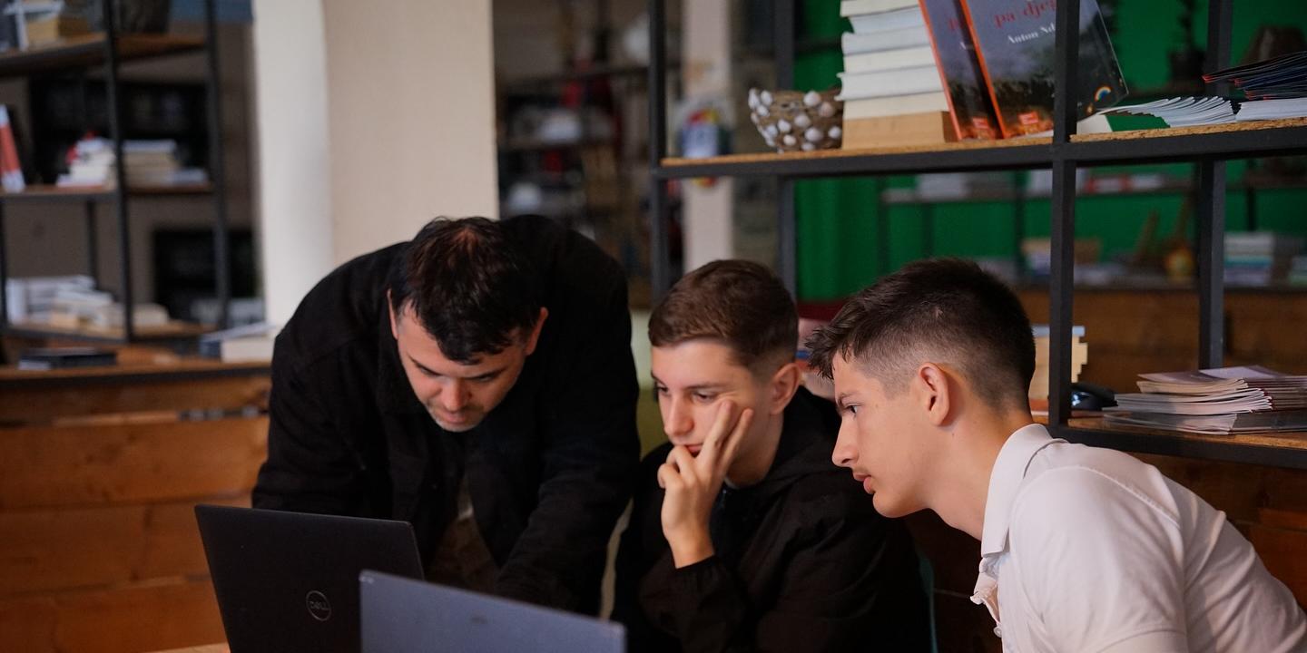 Web & Graphic Design Course - Session | H.A.N.A Centre