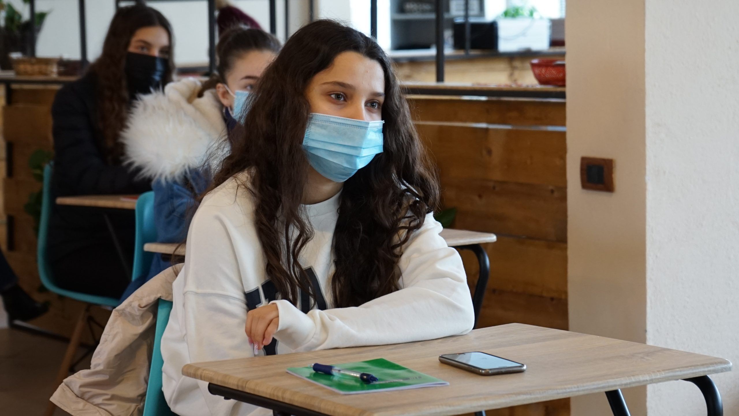 Lecture 1, winter school “Introduction to Politics & European Integration” - Youth & Politics
