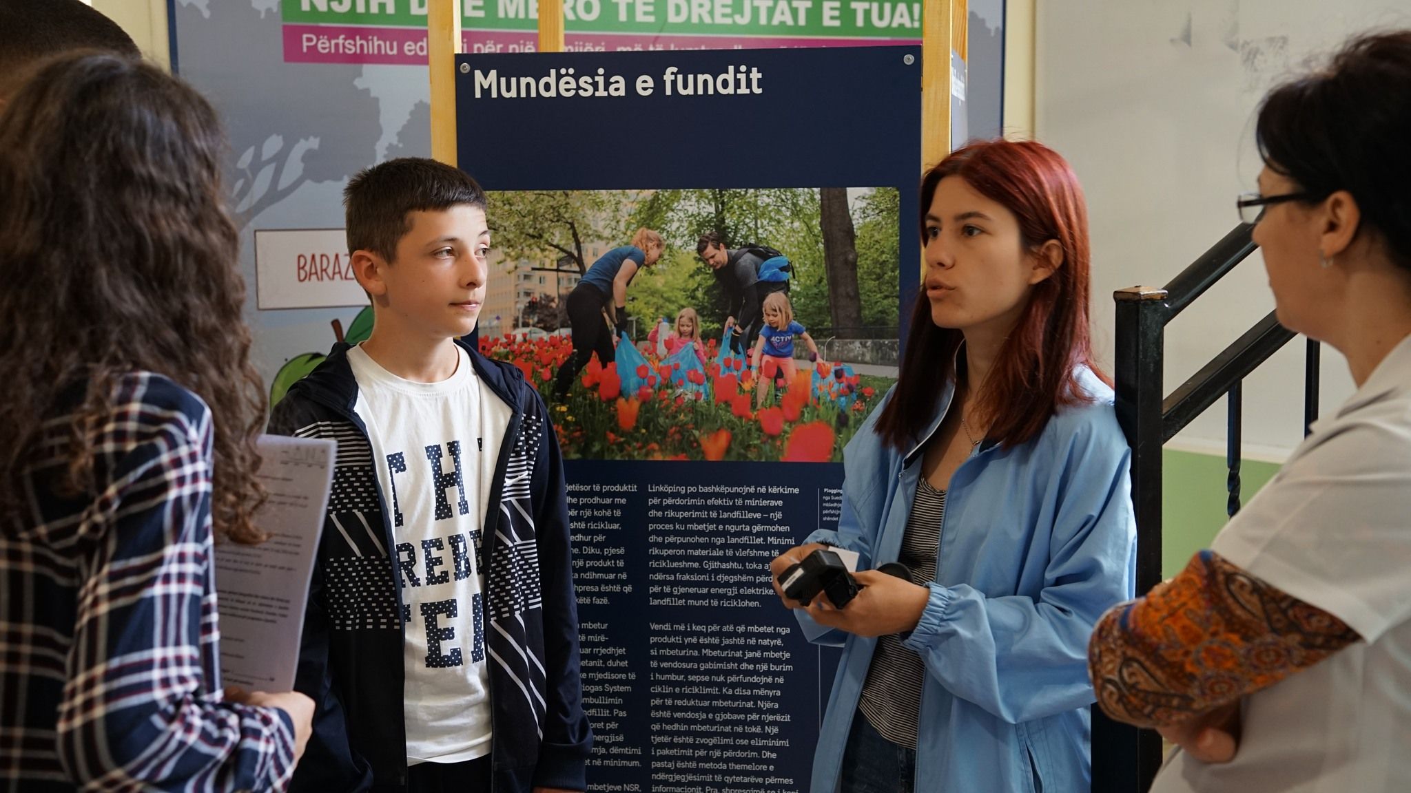 Re:waste on Tour – "Kosova" School