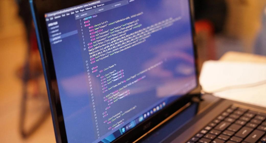 Transparenca Digjitale në Bashkinë Lezhë: Platformat që Premtojnë Shumë, Por Japin Pak!