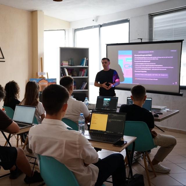 Web & Graphic Design Course - Session | H.A.N.A Centre