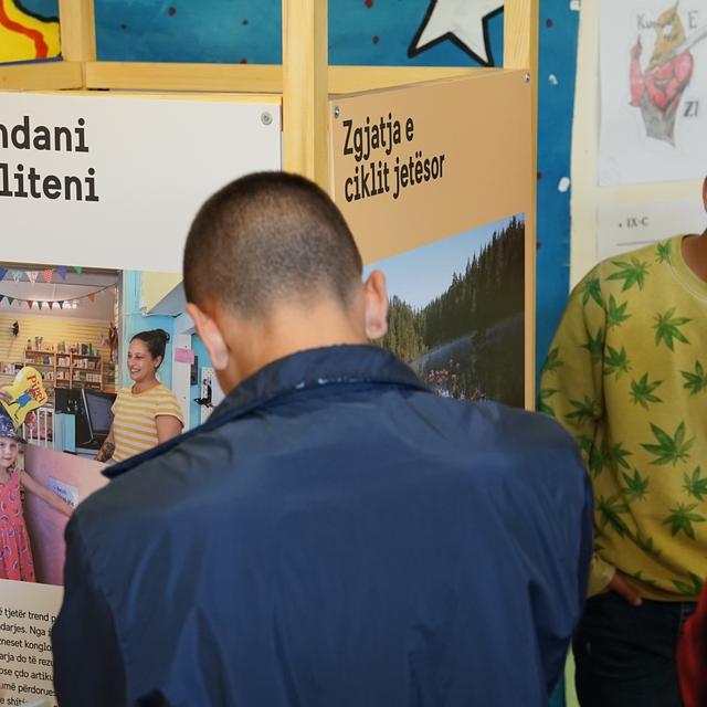 Re:waste on Tour – "Kosova" School