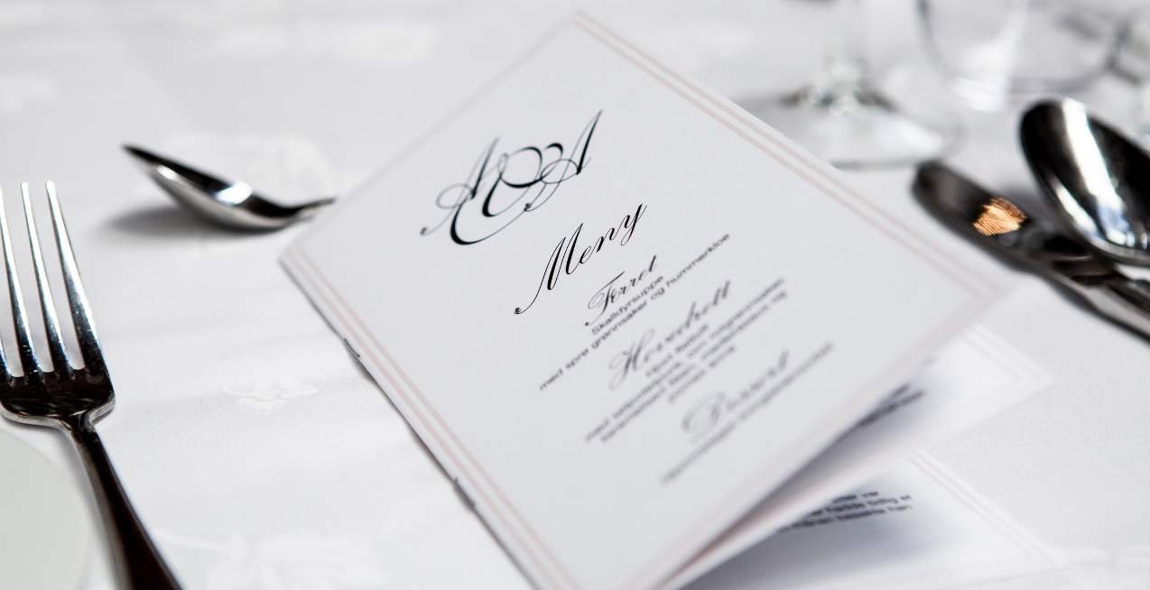 Carta con el menú en un restaurante