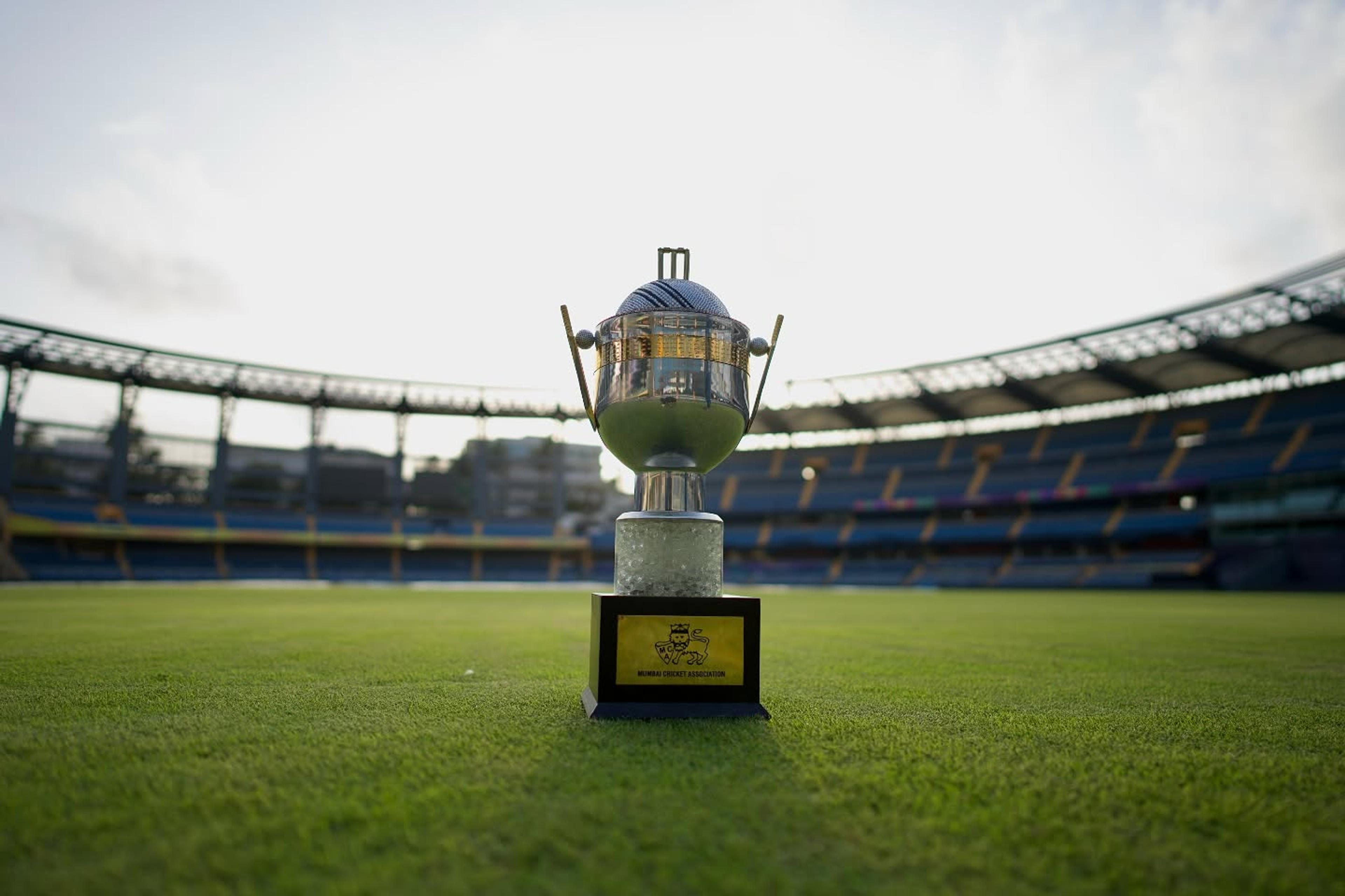 T20 Mumbai Season 3 Trophy