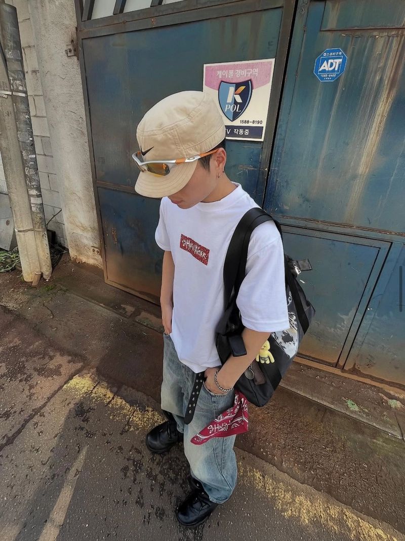 Paisley Tee + Twisted Baggy Denim