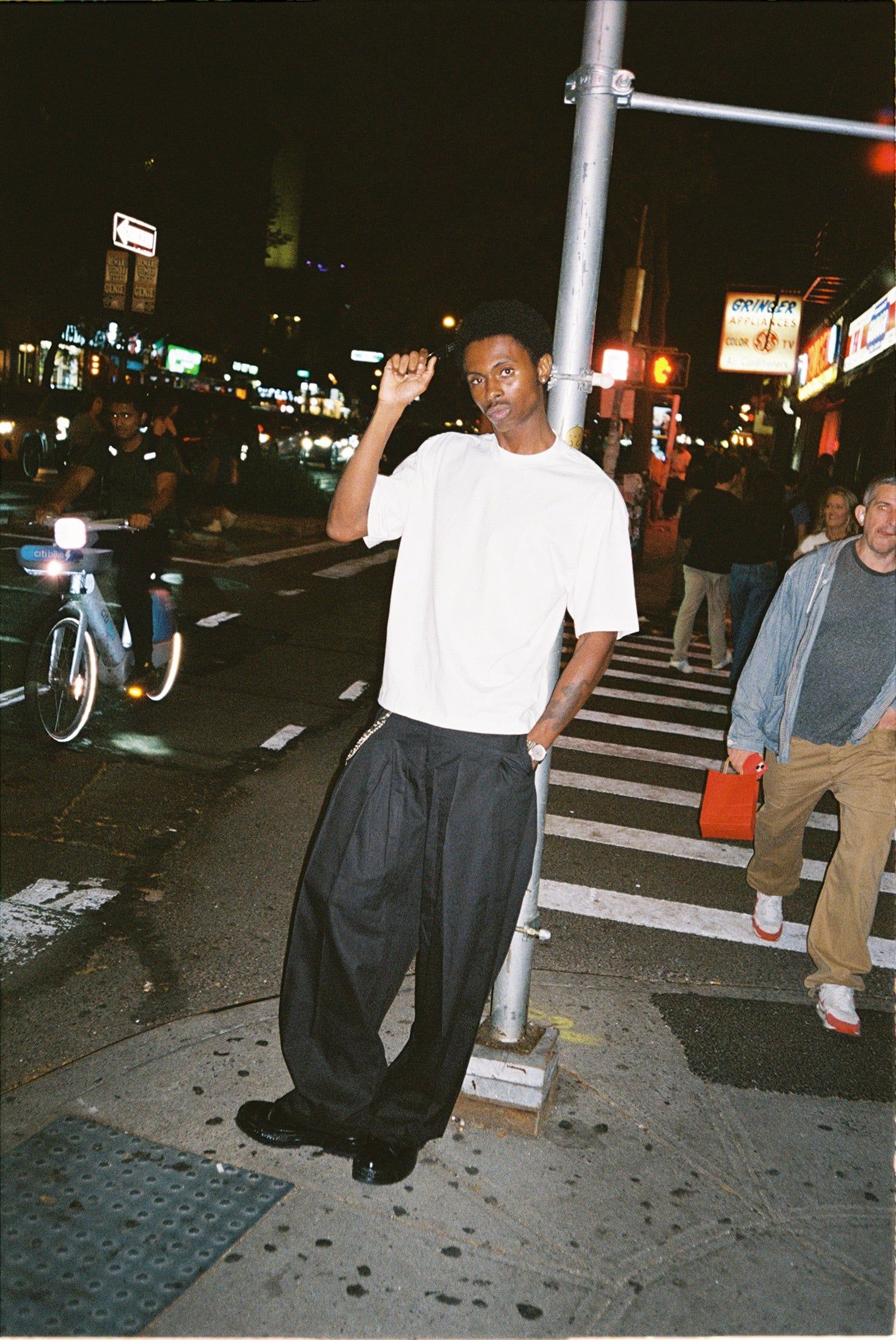 7.5oz Max Heavyweight Cropped Tee - Standard + Kendo Pants