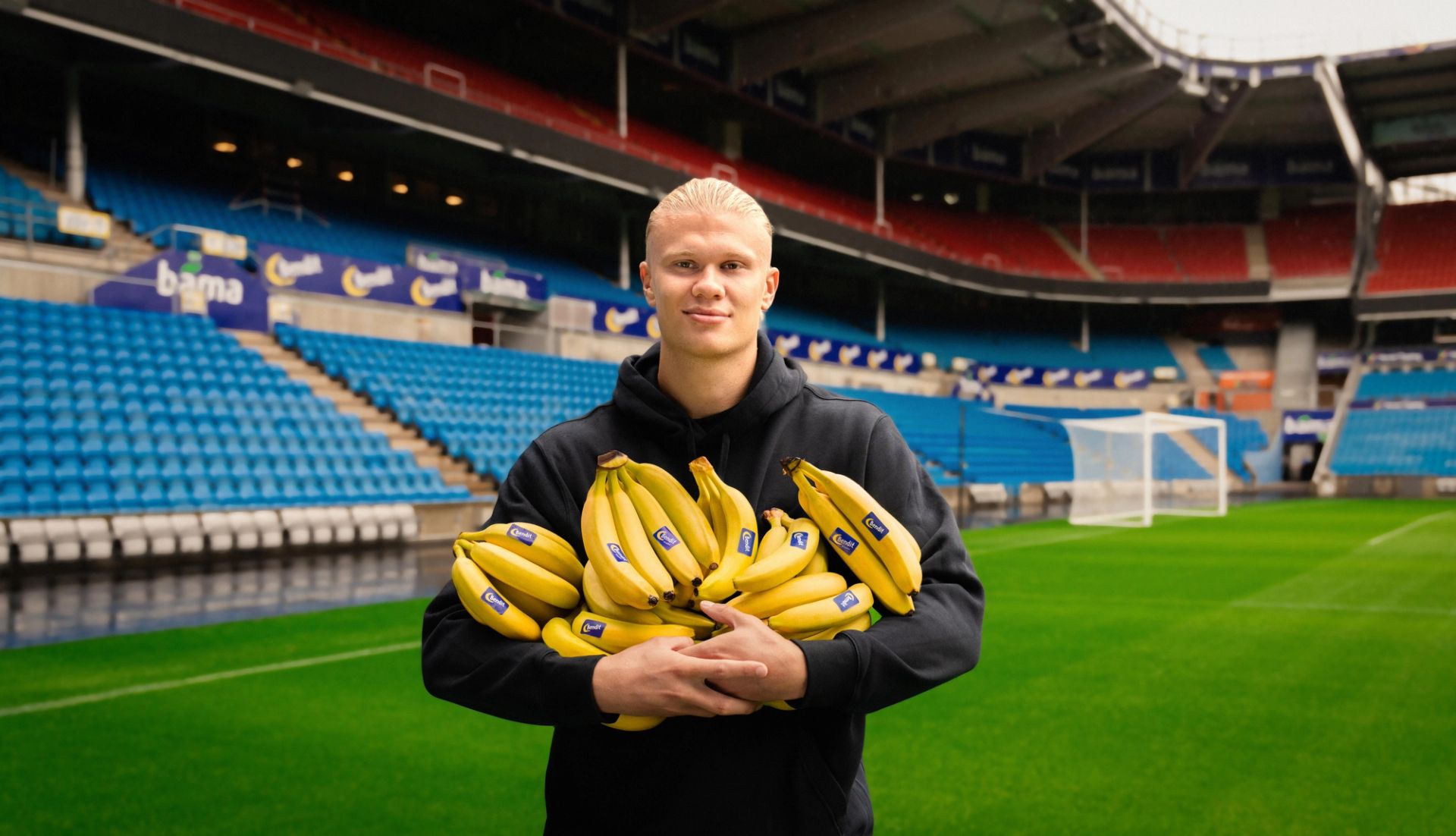 Haaland holder bananer. 
