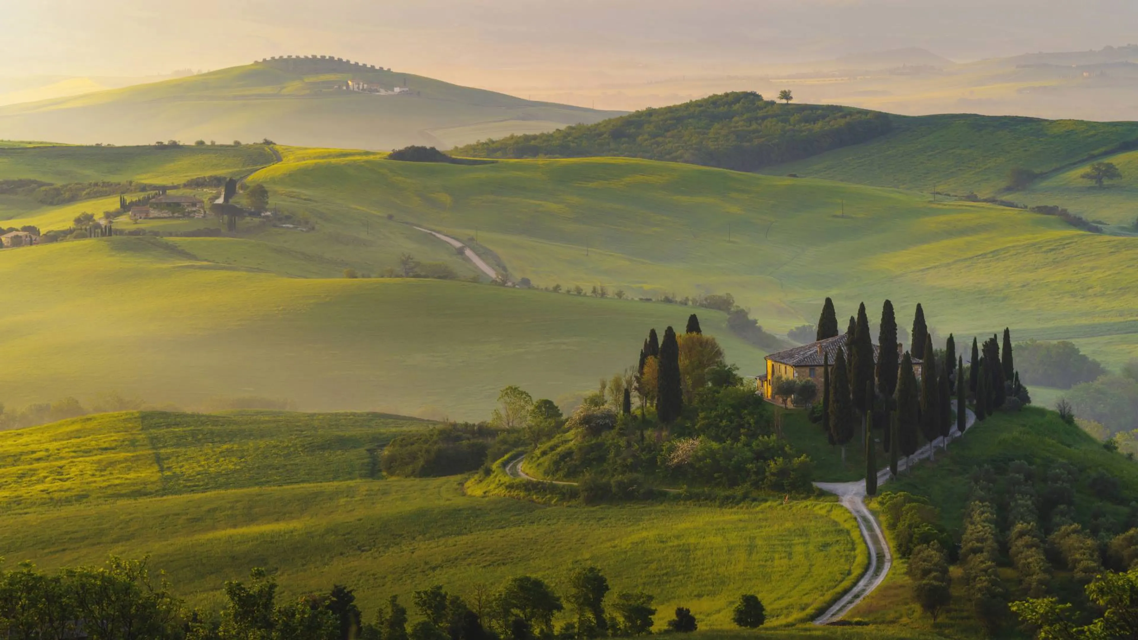 paesaggio raffigurante le colline toscane