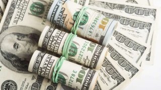 Image for Does the pandemic prove that the dollar is always king of the currencies?