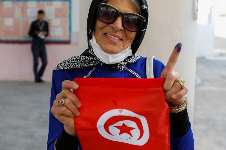 Voting scene during Tunisia's referendum on a new constitution amid concerns for democracy - Global Banking & Finance Review