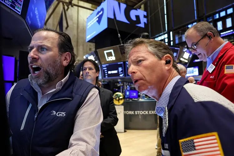 Stock market increase for online ad sellers following Alphabet and Snap earnings - Global Banking & Finance Review