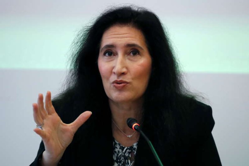 Image for Apple gets boost in French privacy fight, but still faces probe