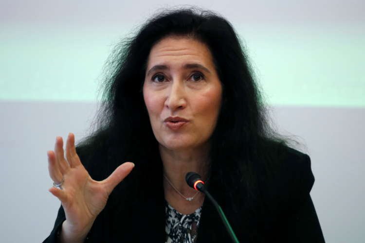 Image for Apple gets boost in French privacy fight, but still faces probe