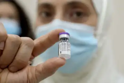 Image for Lebanon judge orders vaccine for elderly man after lawmakers jump queue