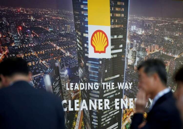 Image for Weaker refining, gas trading to hit Shell’s Q3 results