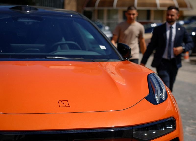 Zeekr and Lynk car models showcasing plans for 200 overseas stores - Global Banking & Finance Review