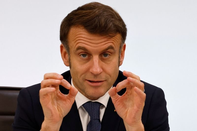 Image for Macron says only Ukrainian President Zelenskiy could negotiate on behalf of his country