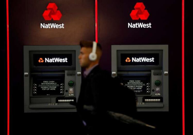 Image for Britain unveils plan to return NatWest to majority private control