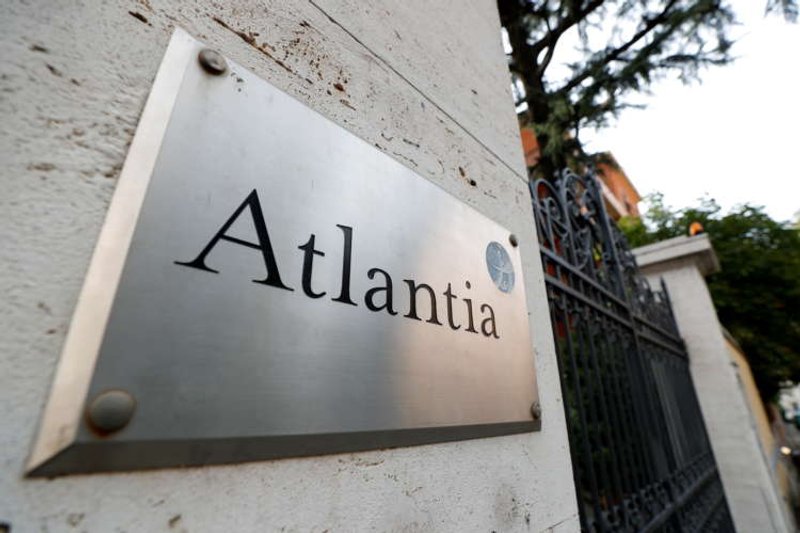 Image for CDP’s sweetened bid for Atlantia unit includes 180 million euro fee – sources