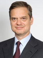 European leaders discussing crisis decision-making strategies - Global Banking & Finance Review