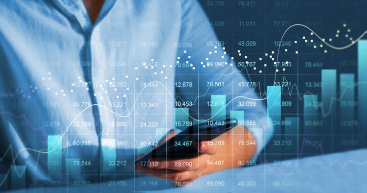 Digital transformation challenges in UK financial services leadership - Global Banking & Finance Review