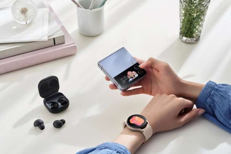 Image for Samsung unveils new foldable smartphones, seeking keep lead in growing market