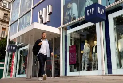 Image for Gap set to shine as shoppers return to ’embrace summer’