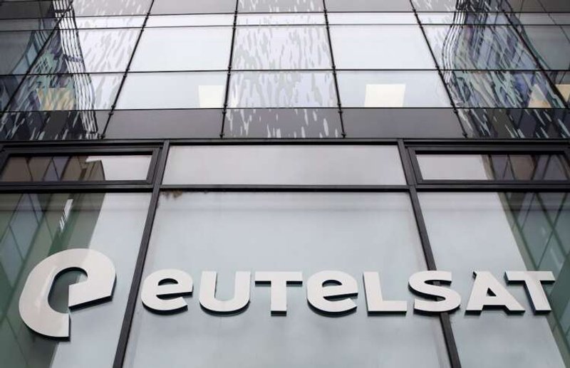 Image for Eutelsat shares fall for second day on ‘game-changing’ deal with OneWeb