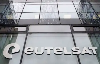 Image for Eutelsat shares fall for second day on ‘game-changing’ deal with OneWeb