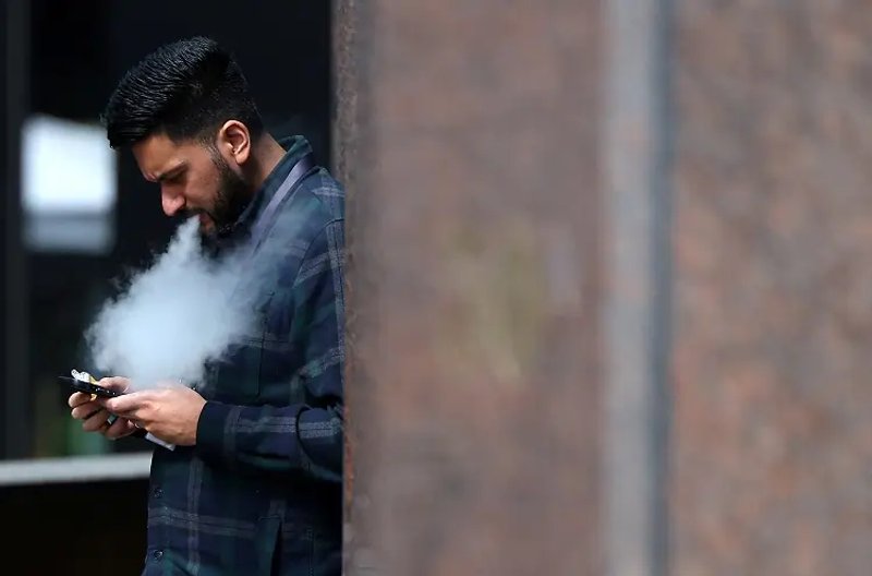 Image for Britain to ban smoking outside schools, hospitals and playgrounds