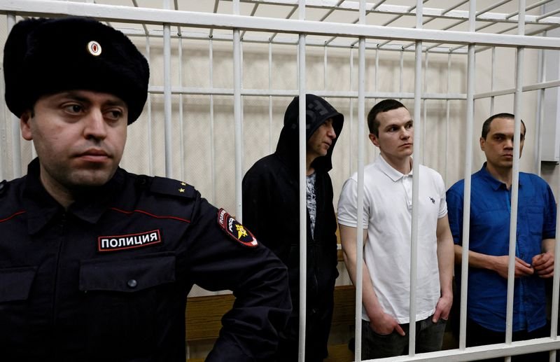 Protest against the Russian government's crackdown on Navalny supporters - Global Banking & Finance Review