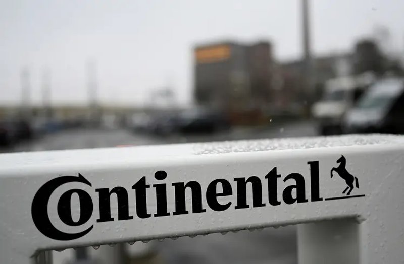 Image for Continental cuts sales guidance, posts Q3 profit beat