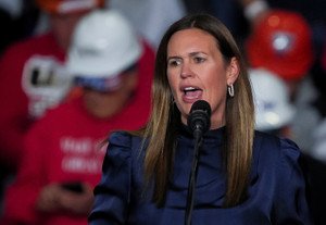 Arkansas Governor Sarah Sanders speaking at the Davos Forum - Global Banking & Finance Review