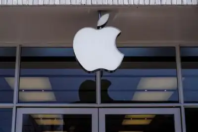 Image for Apple upgrades low-end iPhone SE with 5G, and high-end Mac Studio computer with faster chip