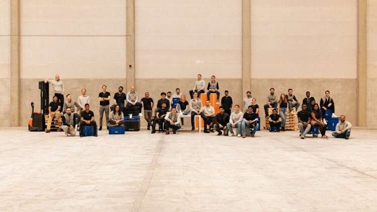 Hive team celebrating the launch in the UK, enhancing D2C merchant access to European consumers - Global Banking & Finance Review