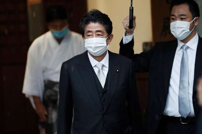 Image for Gunman assassinates Japan ex-PM Abe on campaign trail