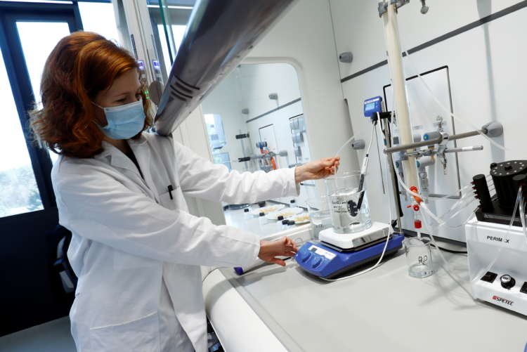 Image for Analysis: Can the Rhine’s white gold power Germany’s green e-car race?