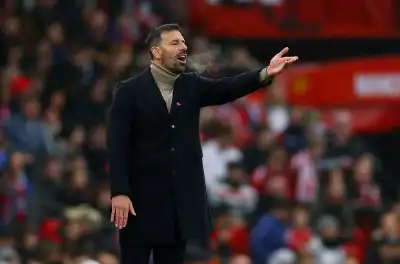 Image for Soccer-Van Nistelrooy looks to lift Leicester spirits