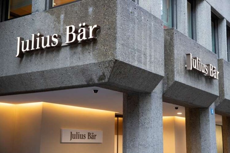 Image for Swiss bank Julius Baer freezes hiring after market downturn hits earnings