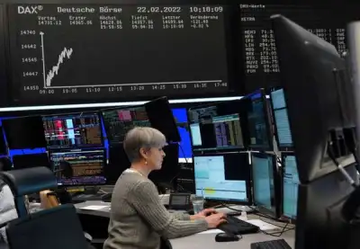 Image for European shares rise as luxury stocks shine on China hopes