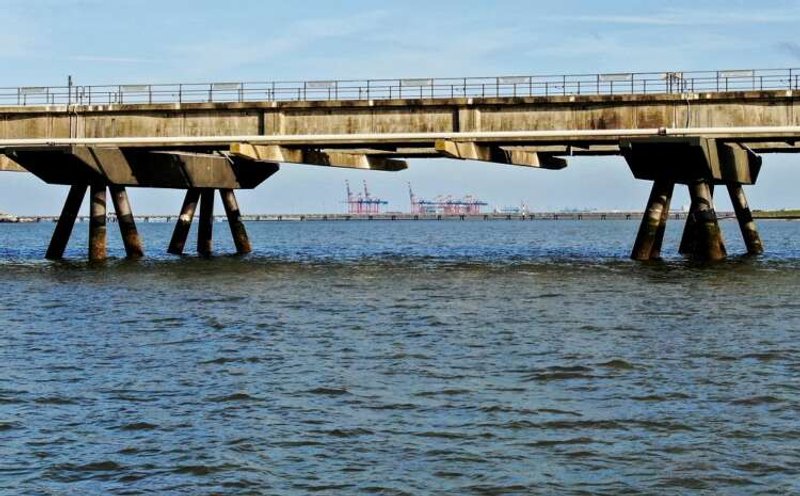 Image for Germany ramps up capacity for LNG imports to replace Russian gas