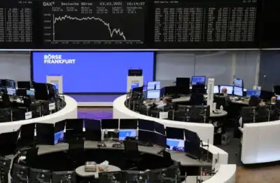 Image for European stocks extend gains on support from oil, utilities
