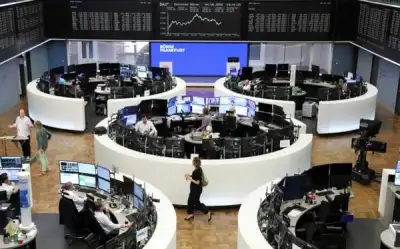 Image for European shares fall as energy stocks weigh; focus on U.S. jobs data