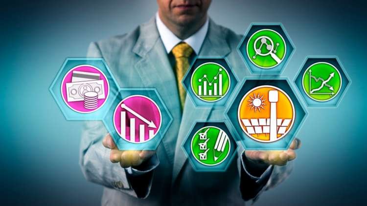 CIO managing technology and budget efficiency in a corporate setting - Global Banking & Finance Review