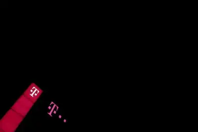 Image for EU regulators accept Deutsche Telekom’s Czech mobile unit, 02 Czech concessions